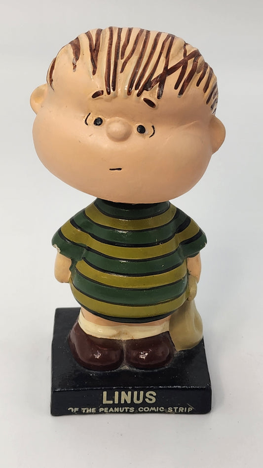 Linus Peanuts Nodder