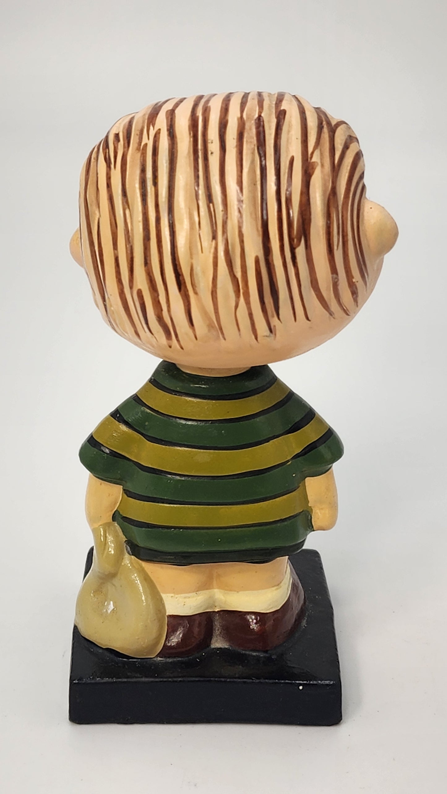 Linus Peanuts Nodder