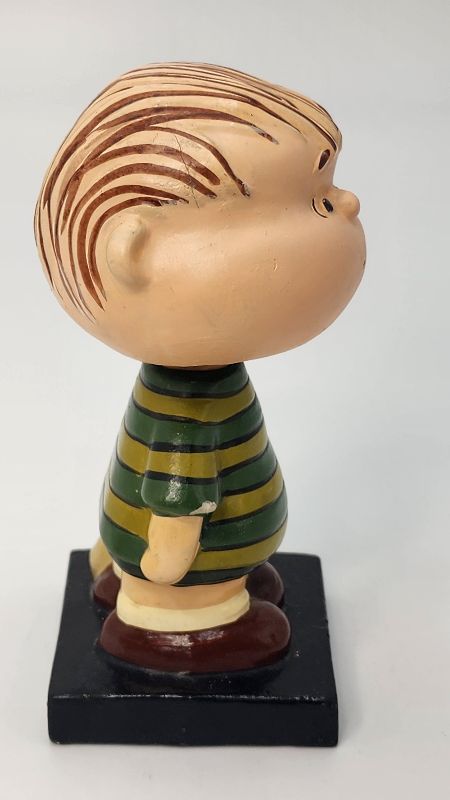 Linus Peanuts Nodder
