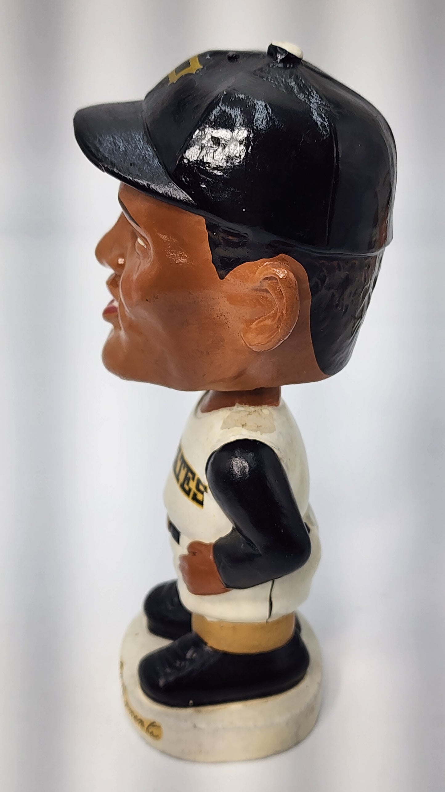 Roberto Clemente White Base Bobblehead