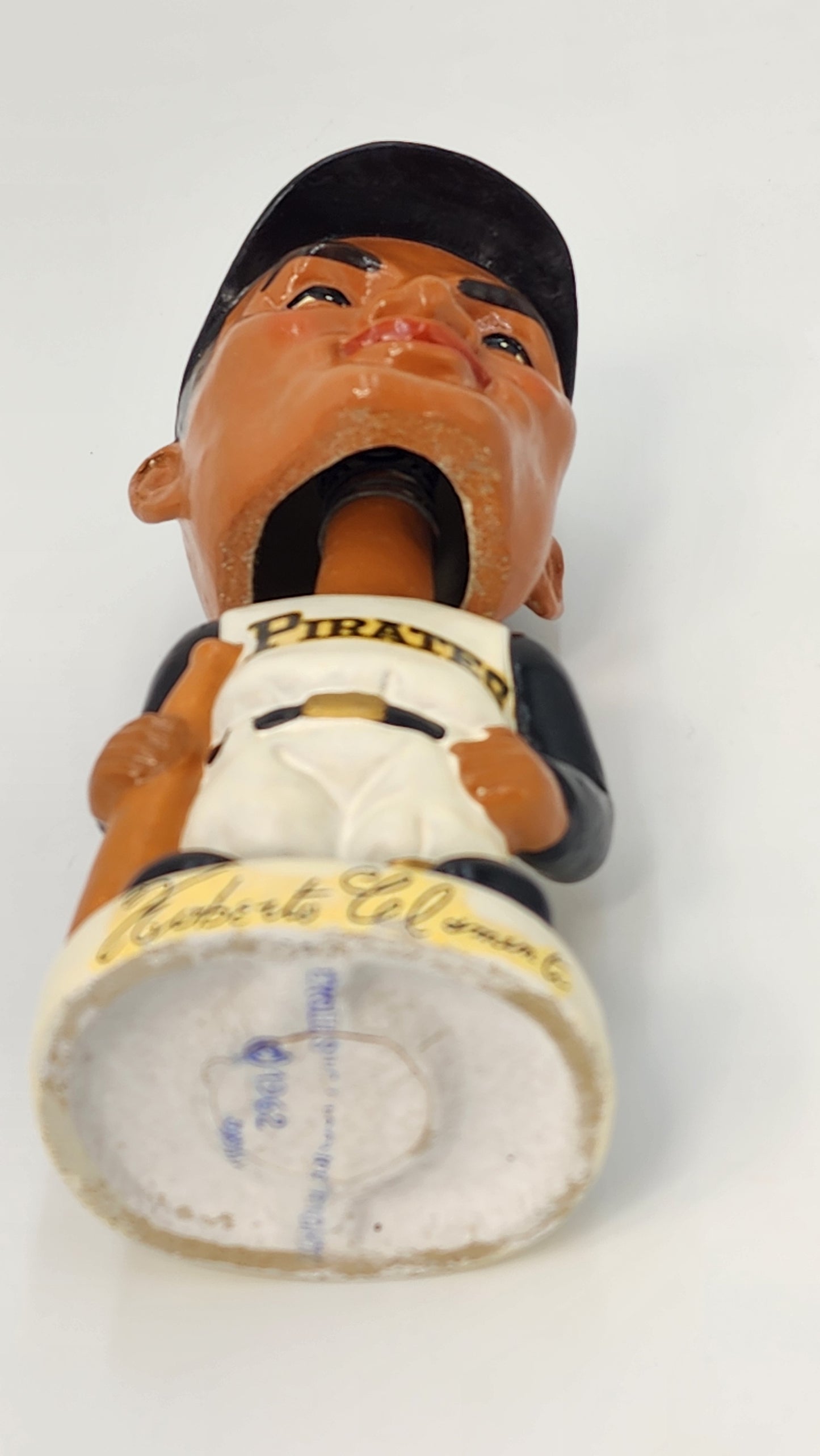 Roberto Clemente 1960s Real Face Bobblehead - Bottom base view