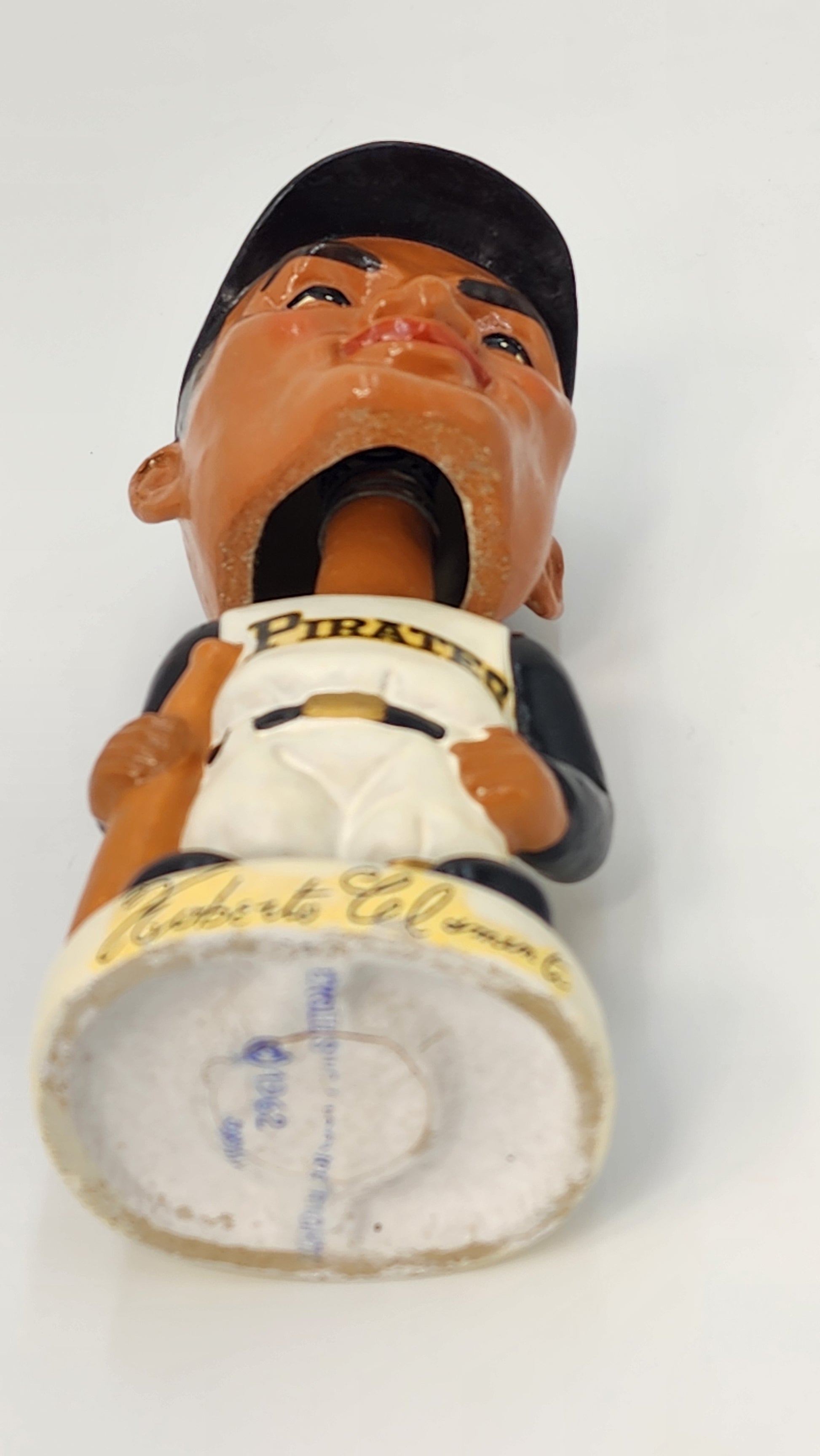 Roberto Clemente 1960s Real Face Bobblehead - Bottom base view