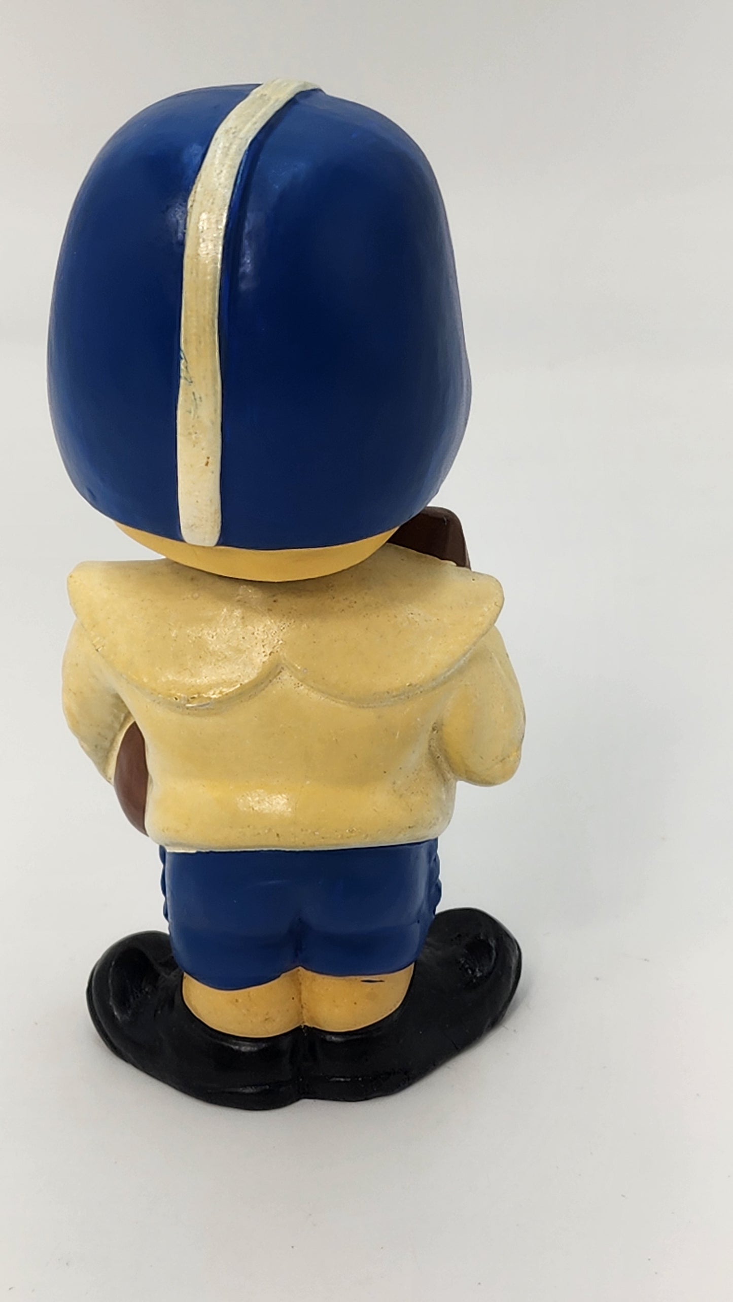 New York Giants 1960s Football Bobblehead - Pinback button detail