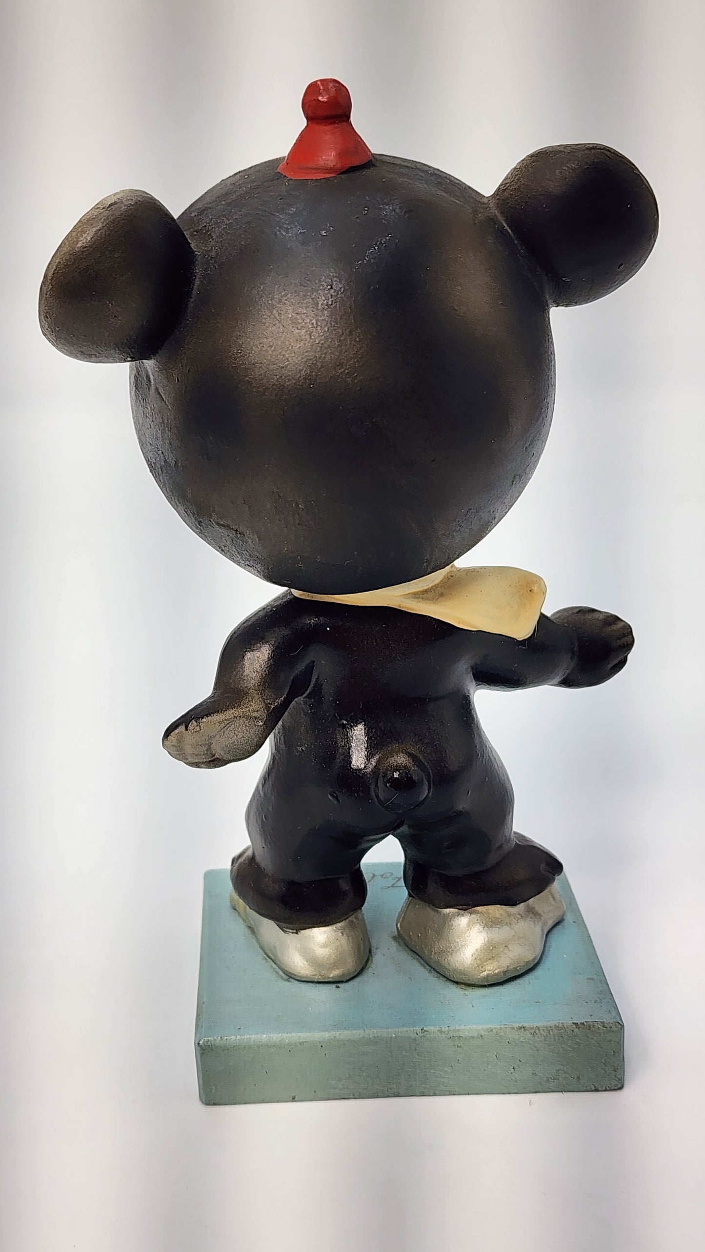 Dinky High Skates Ice Follies Skating Bear Bobblehead