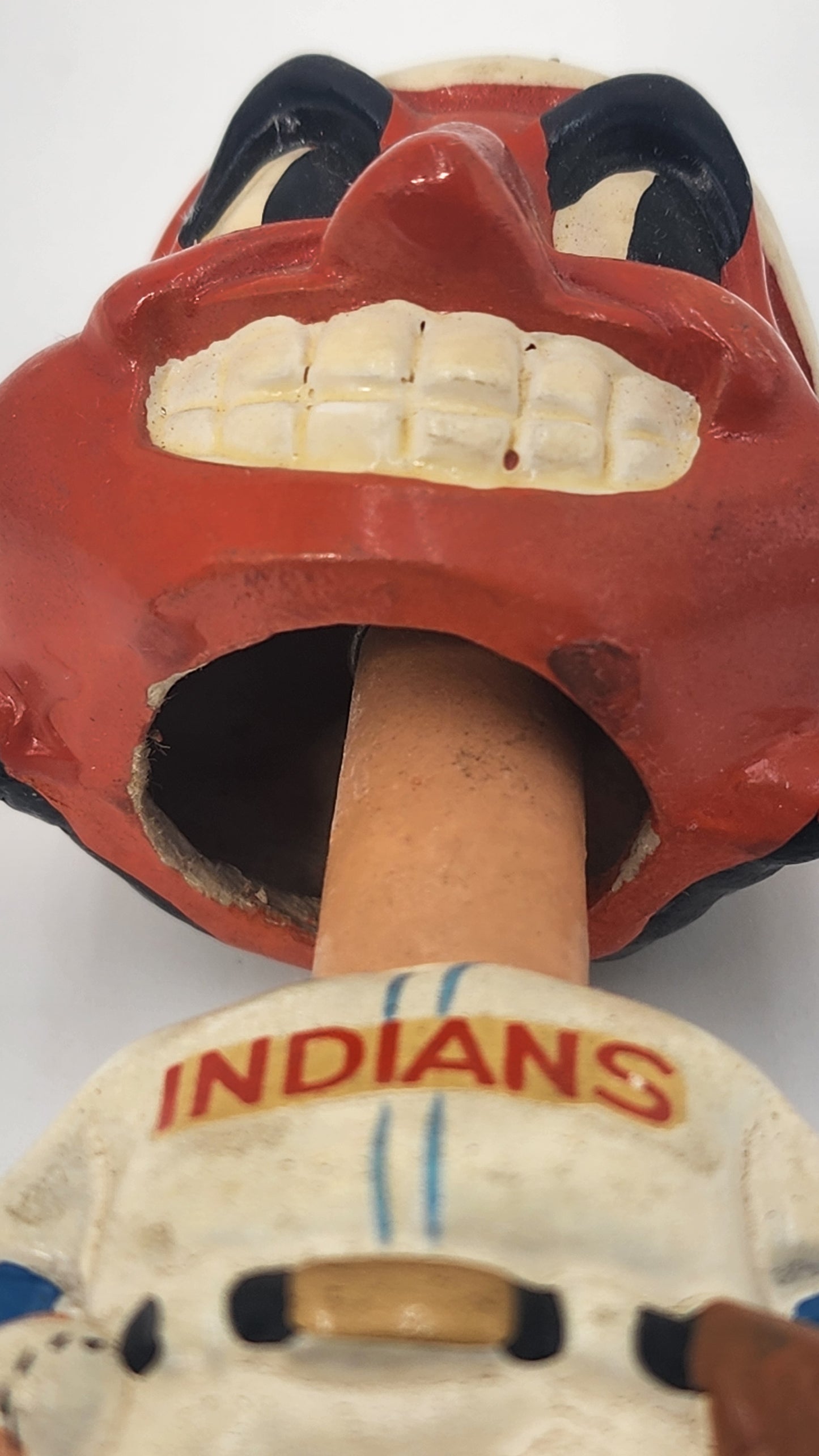 Cleveland Indians mini bobblehead spring mechanism detail