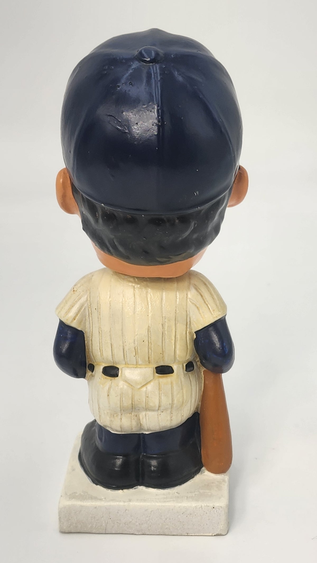 Front of Roger Maris Yankees white base bobblehead