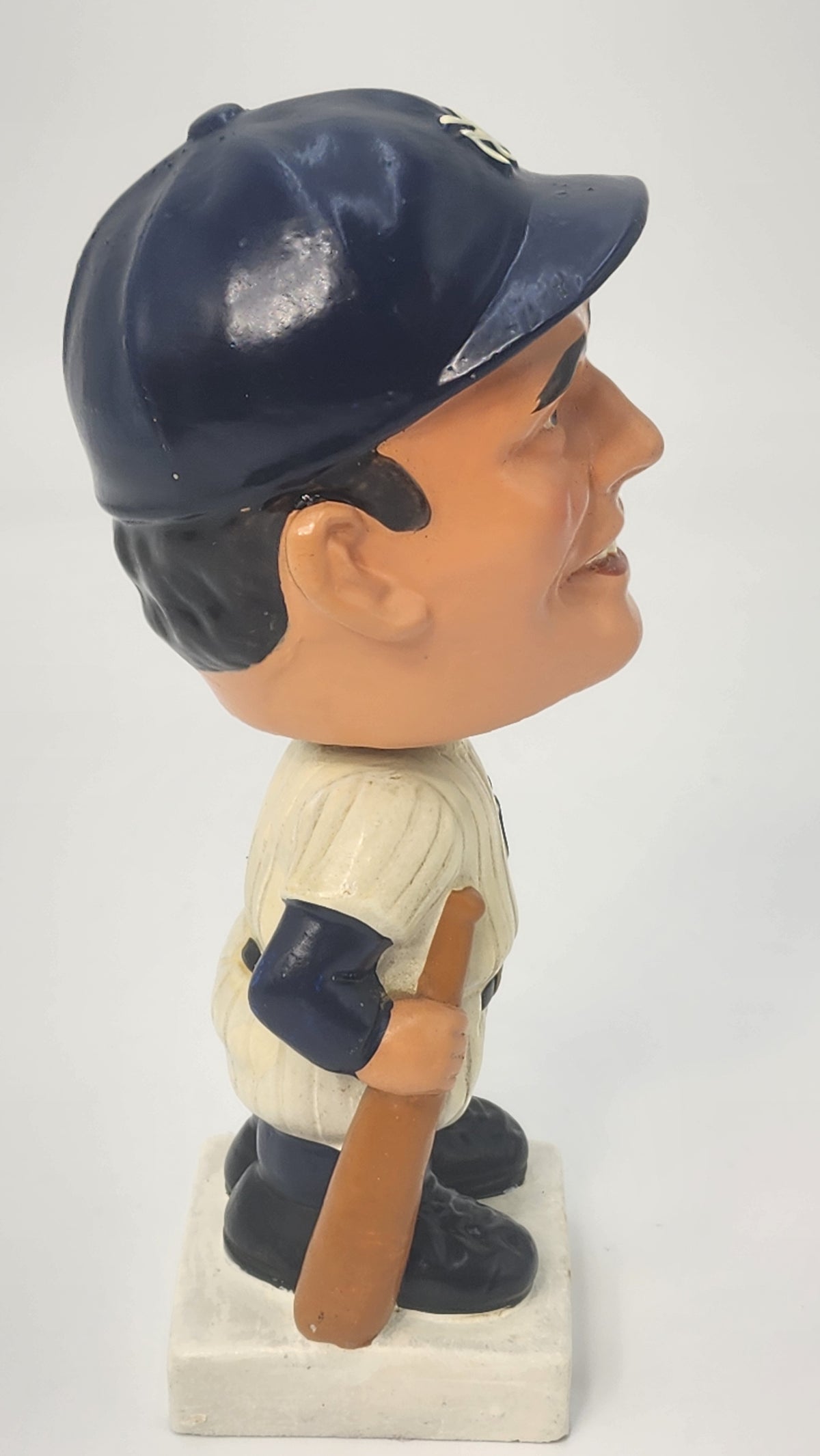 Back of Roger Maris bobblehead