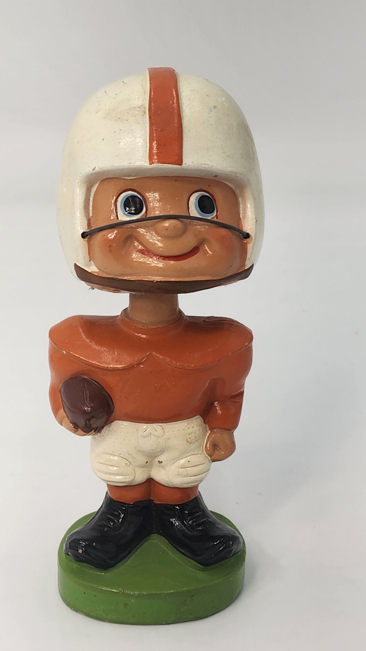 Front view of generic football player bobblehead
