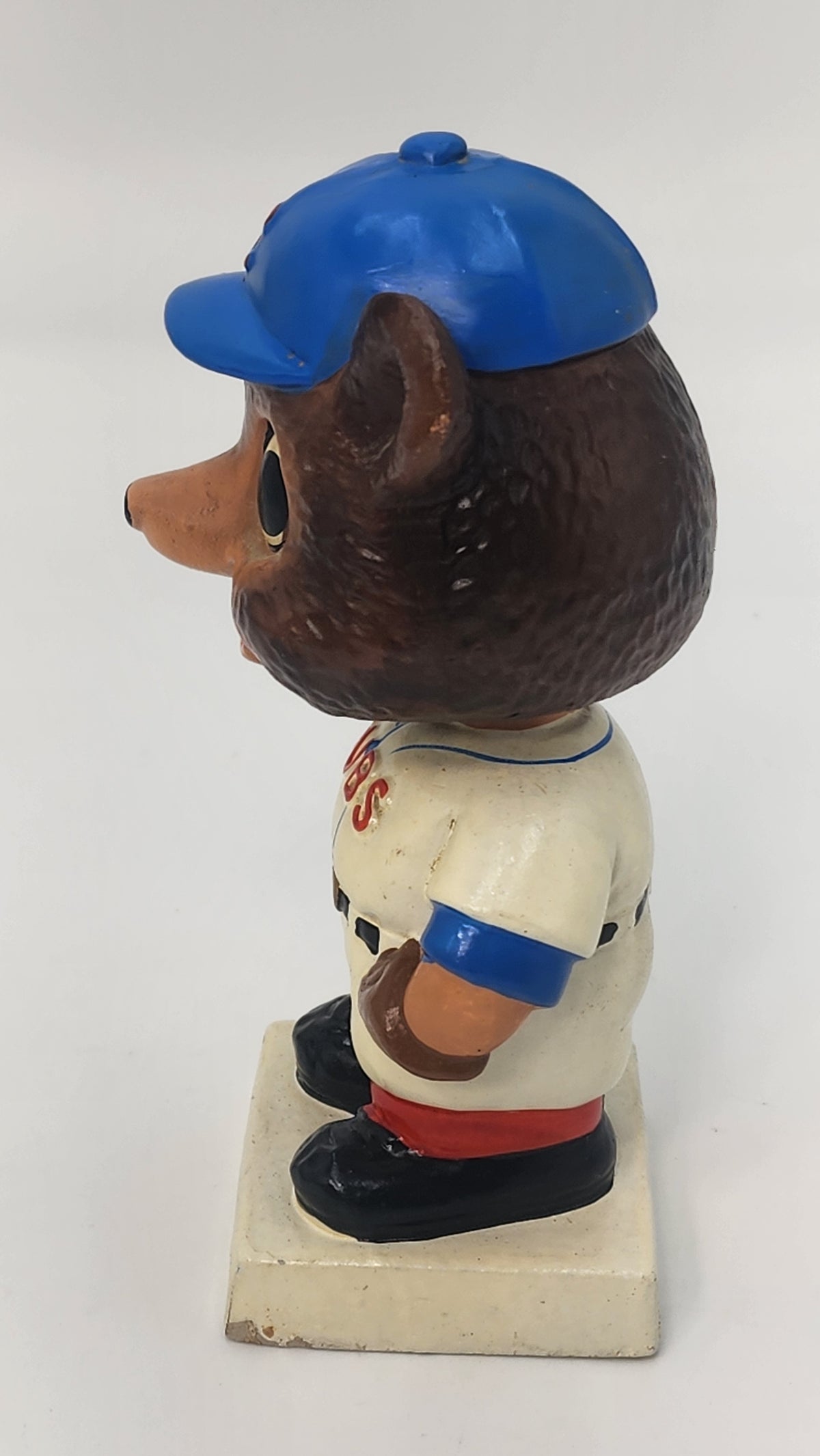 Close-up of Cubs bobblehead head and neck
