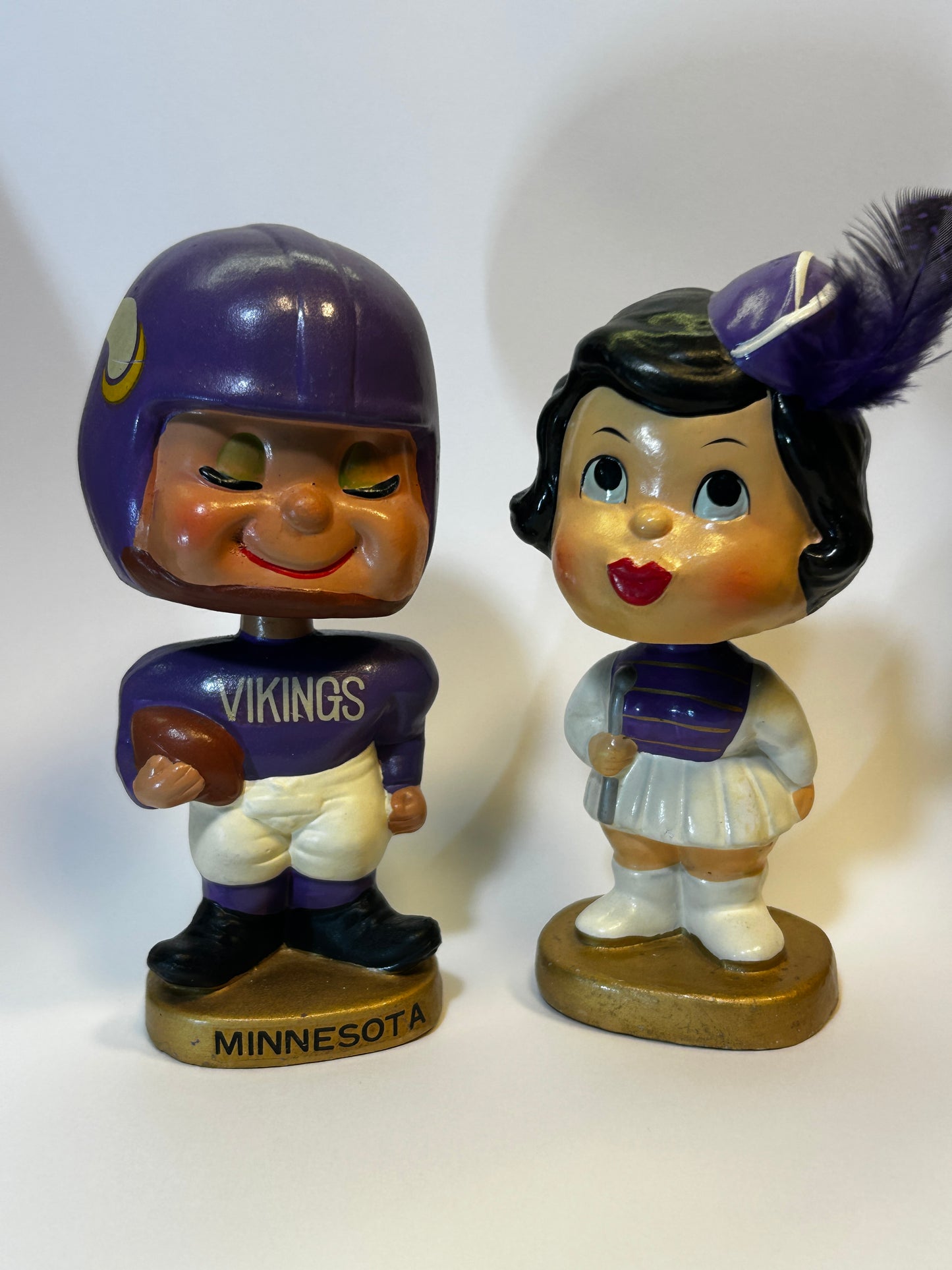 Minnesota Vikings Kissing Pair Bobblehead